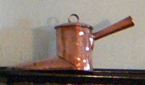 Copper boot ale muller with lid and short handle